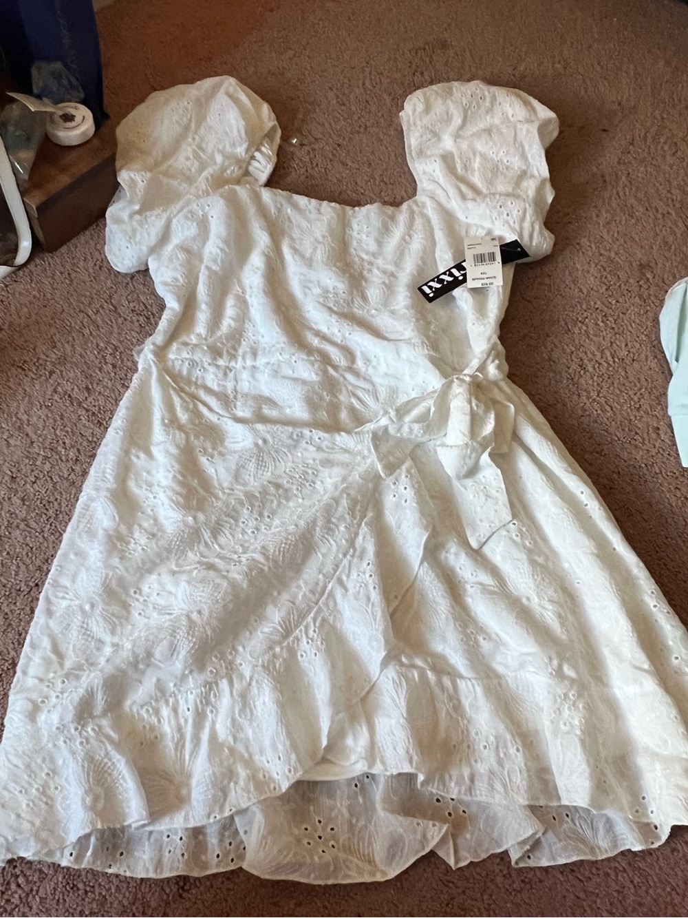 Girls White Eyelet Puff-Sleeve Wrap Dress